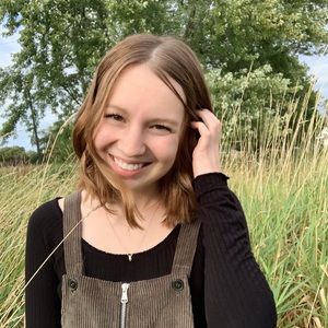 Meet your Posher, Hannah